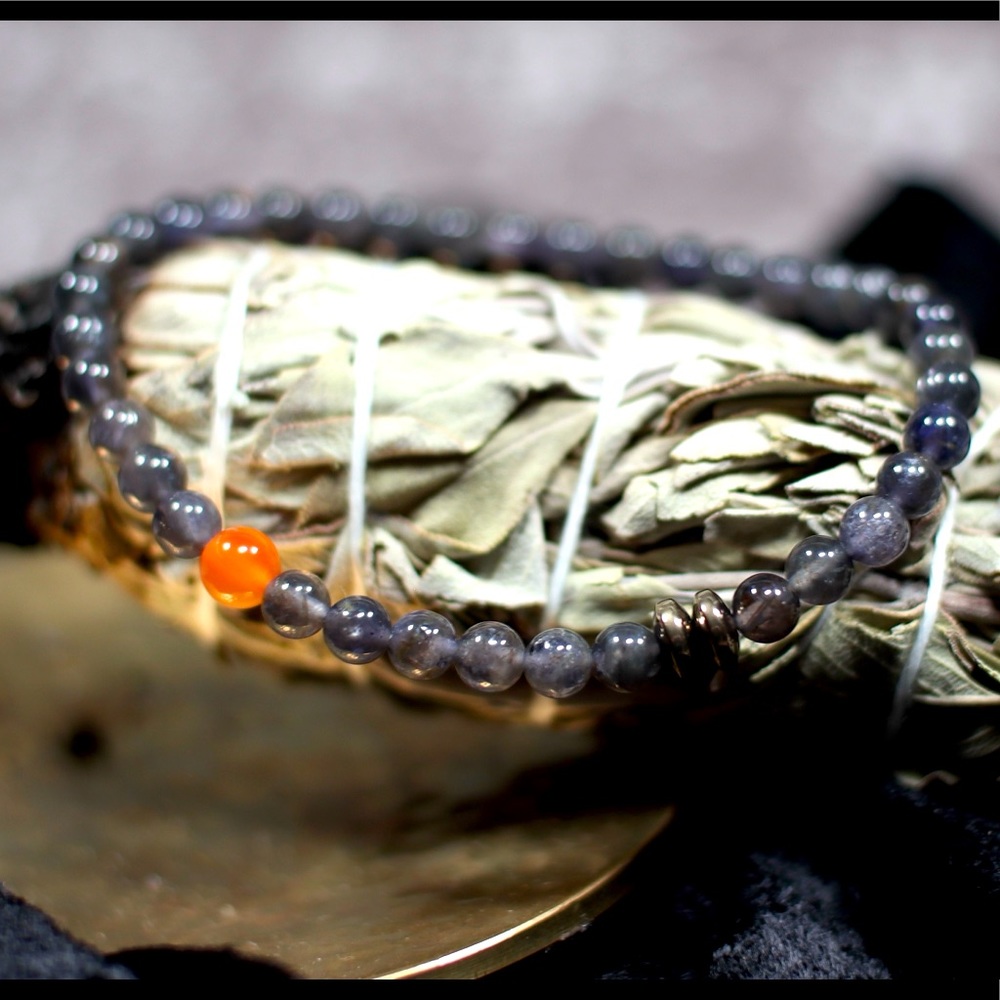 Blue iolite 8”bracelet